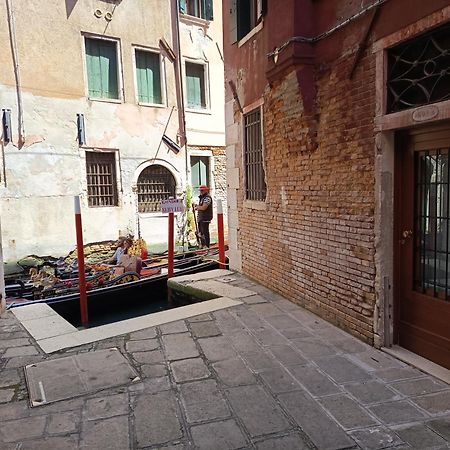 Ca Del Gambero Canal View ヴェネツィア エクステリア 写真